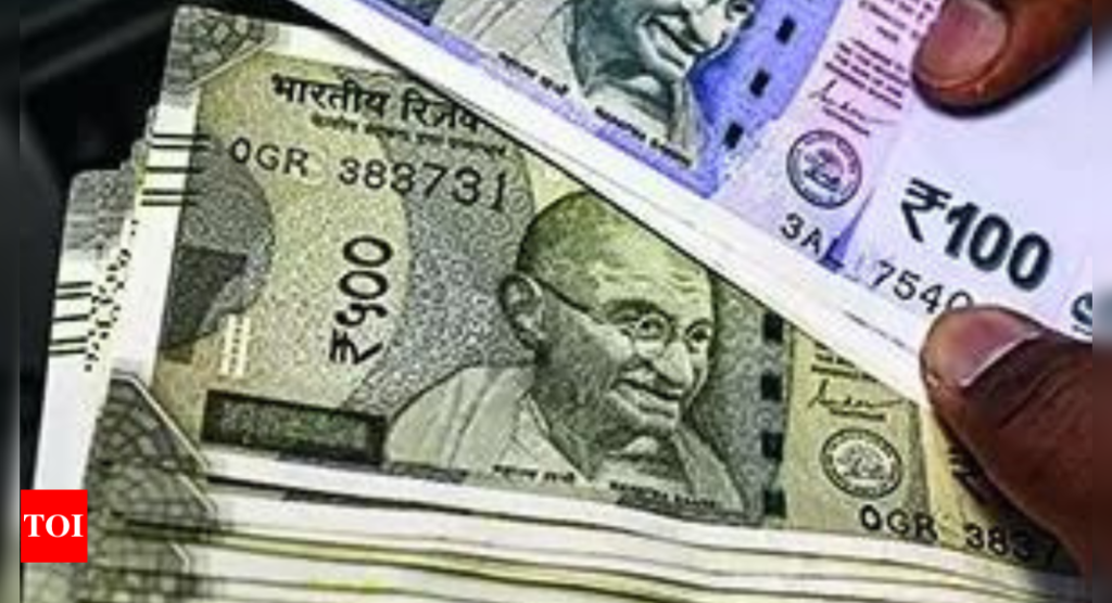 Salary hikes to be flat at 9.2%: Survey - The Times of India