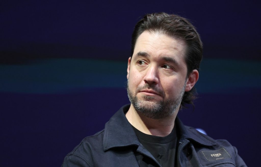 Reddit co-founder Alexis Ohanian joins Frank McCourt’s TikTok bid | TechCrunch